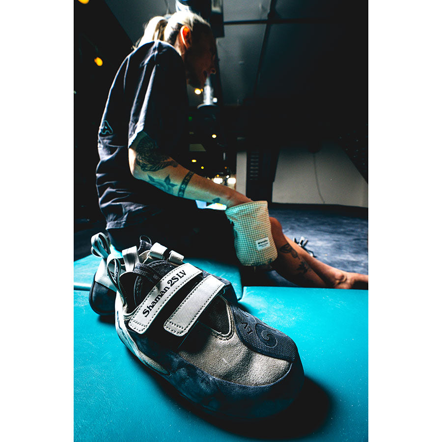 Shaman 2S