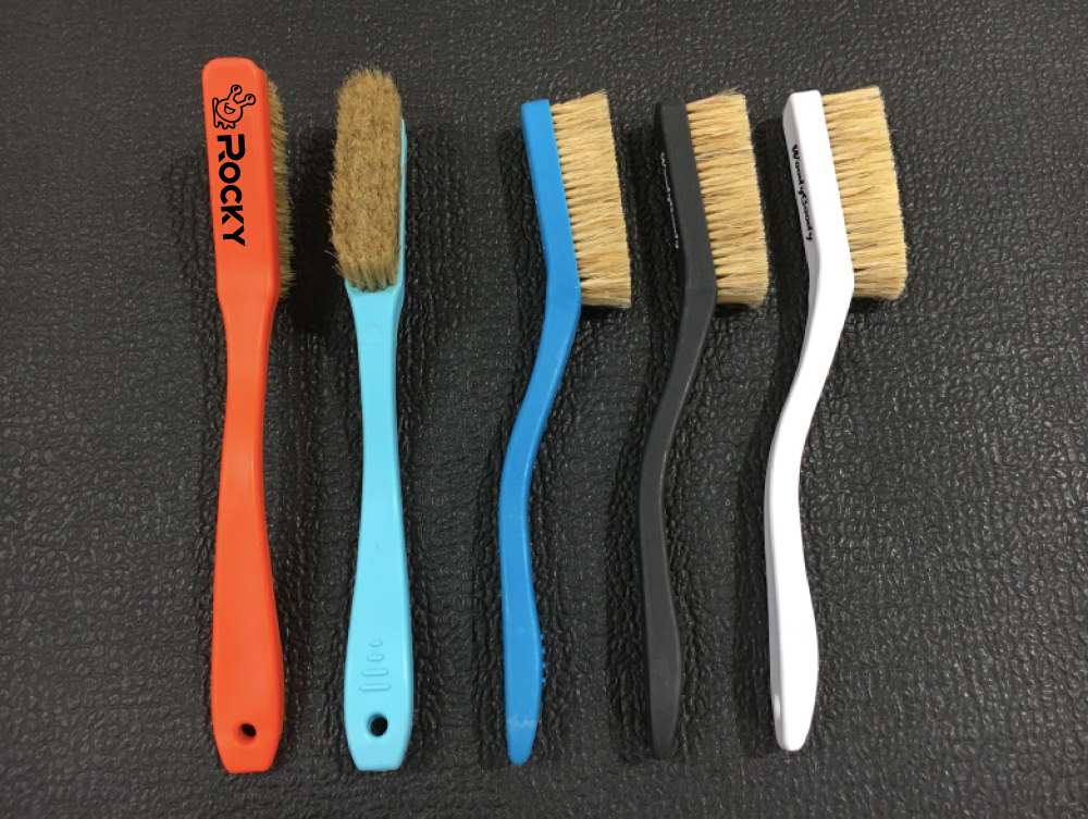 プラスチックブラシ(細)